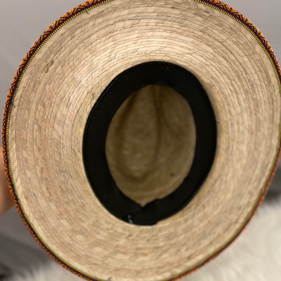 Hat - Picture 3 of 6